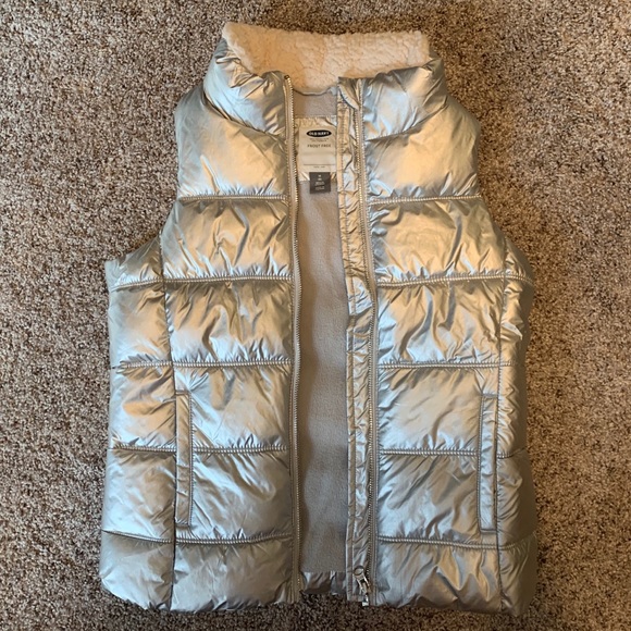 NWT Old Navy Quilted Frost Free Puffer Vest Outerwear Green Boys 18-24 months
